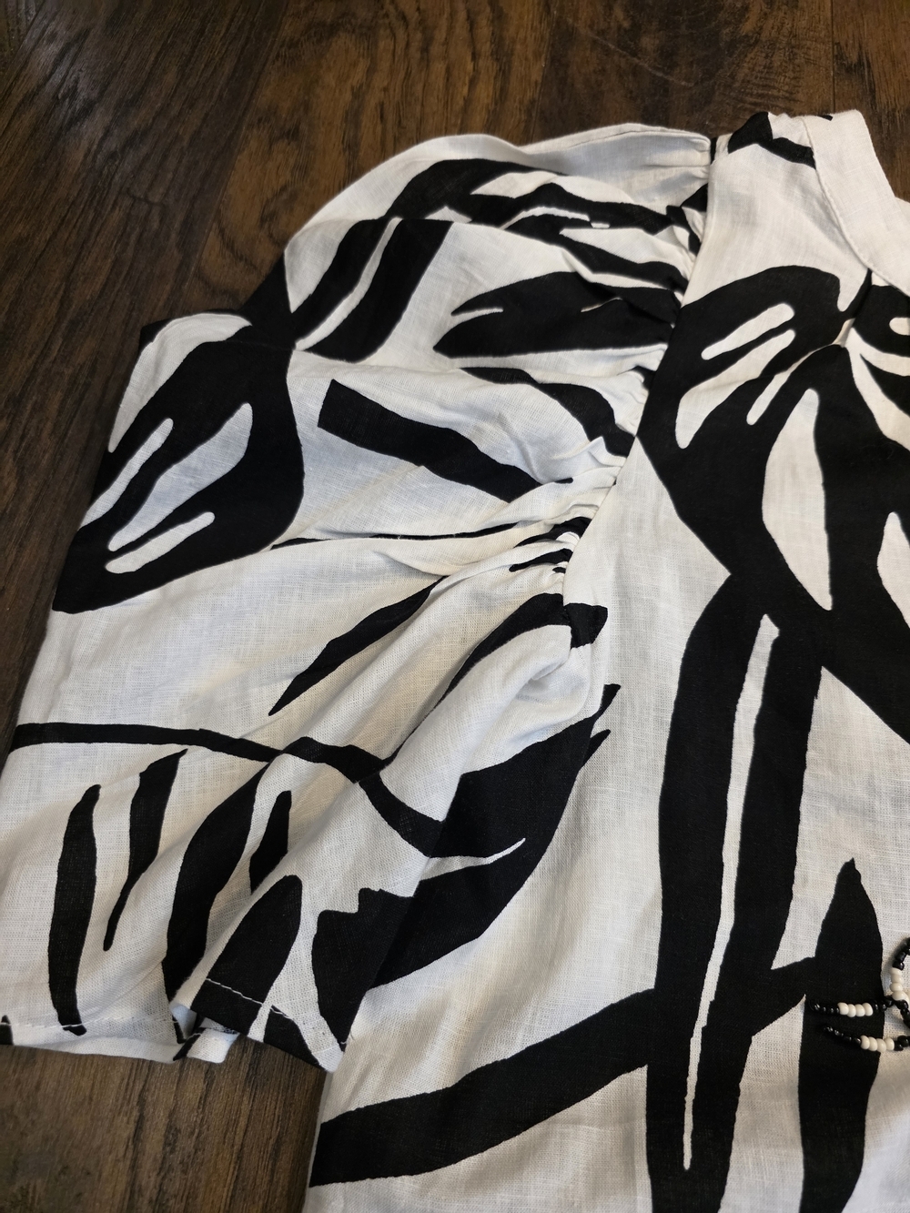 Christian Siriano Black and White Botanical Print Top - Picture 5 of 6